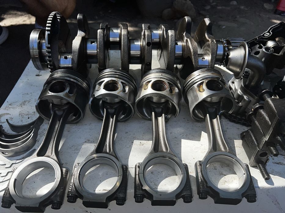 Vibrochen, pistoane, segmenti, pompa ulei, awx, avf 131cp passat b5.5