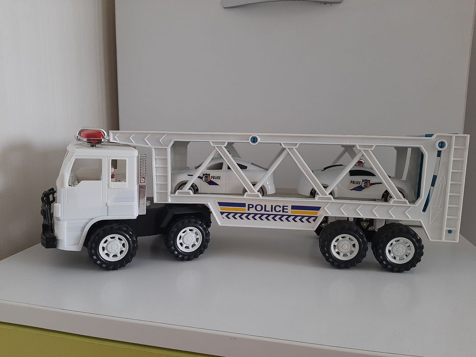 Лот от полицейски детски коли