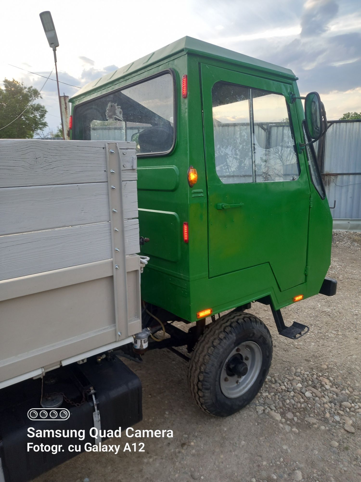 Multicar M25 basculabil