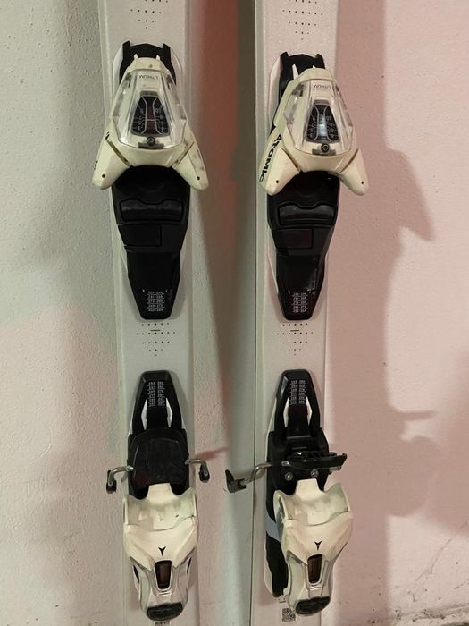 Skiuri Atomic CLOUD R + Atomic LITHIUM 10 + Bete