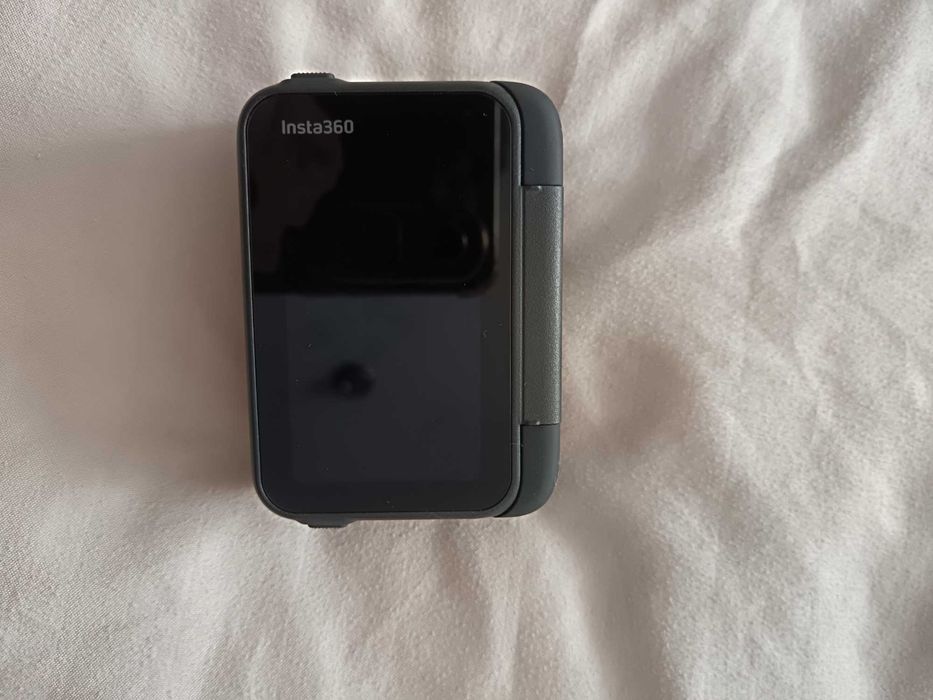 Insta 360 ace pro cu card SD