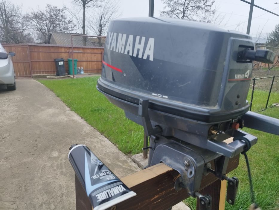 Honda honwave2,5m cu Yamaha 4 hp