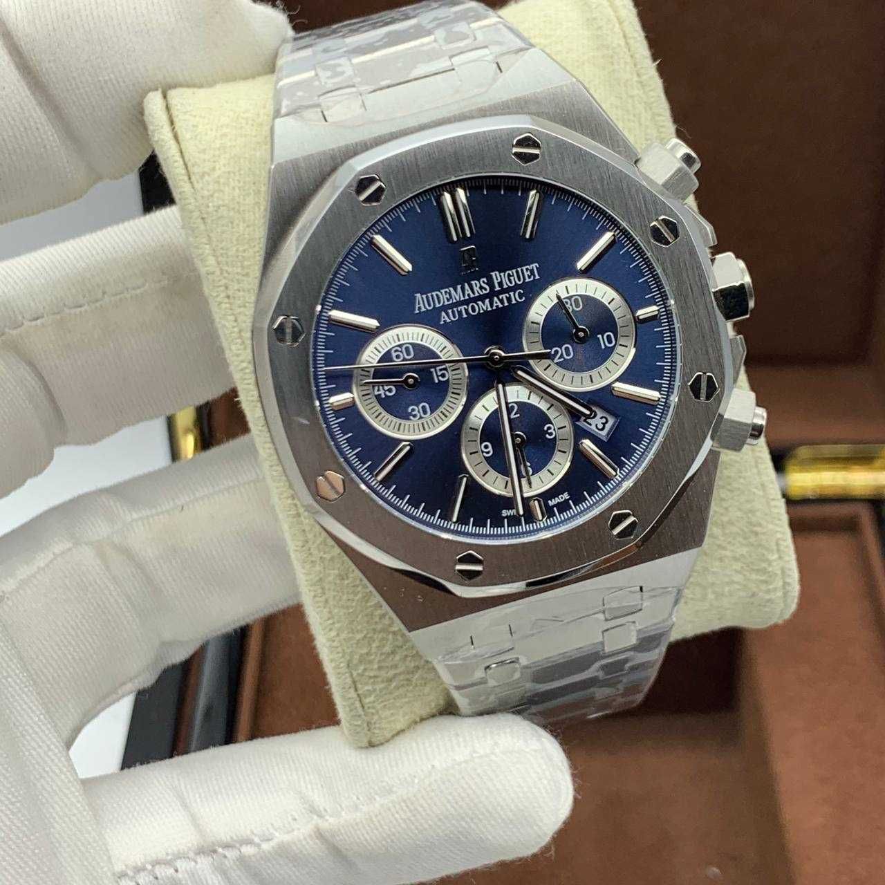 Audemars Piguet Royal Oak черно-синьо