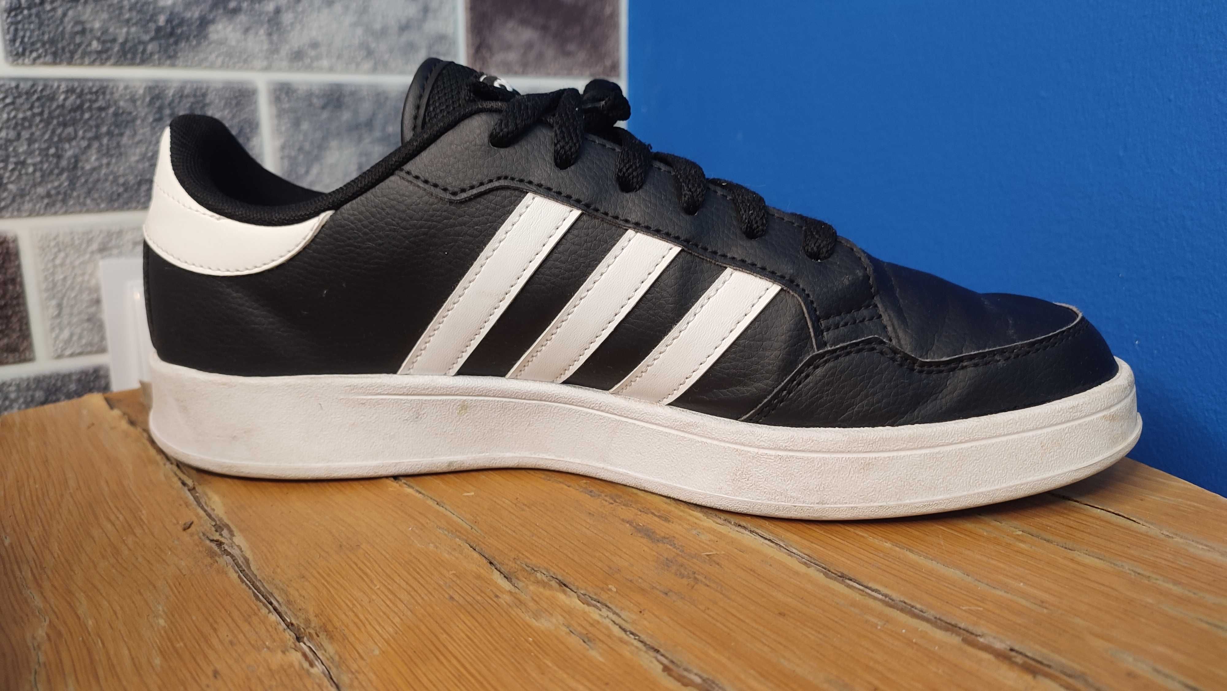 Оригинални мъжки маратонки ADIDAS BREAKNET
