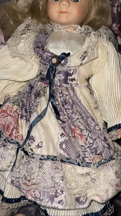 Papusa din  portelan