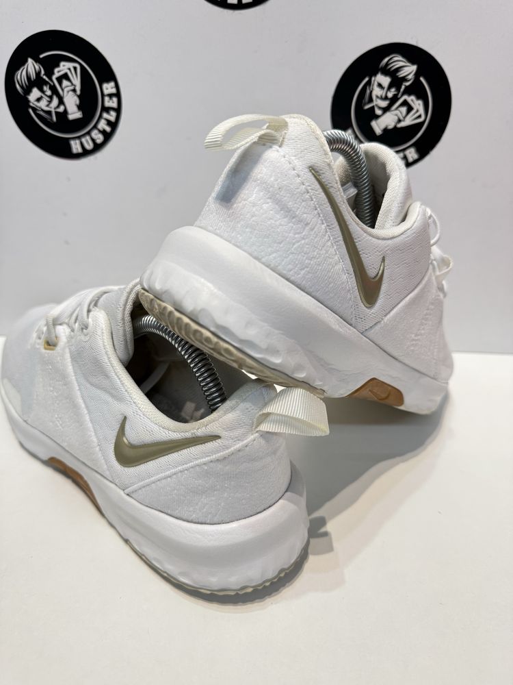 Маратонки NIKE CITY TRAINER 3 .Номер 40