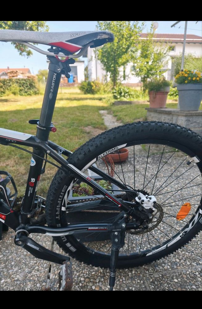 Bicicleta Cube 27 viteze