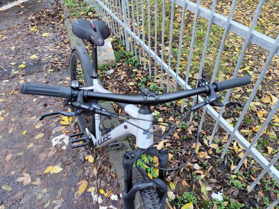 Bicicletă Cube Attention SLX, model 2023