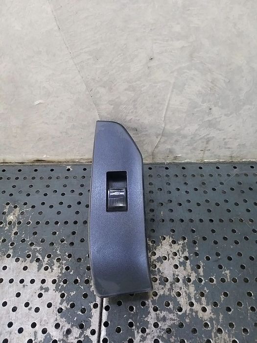 Buton geam electric dreapta fata toyota verso r2 742310f040