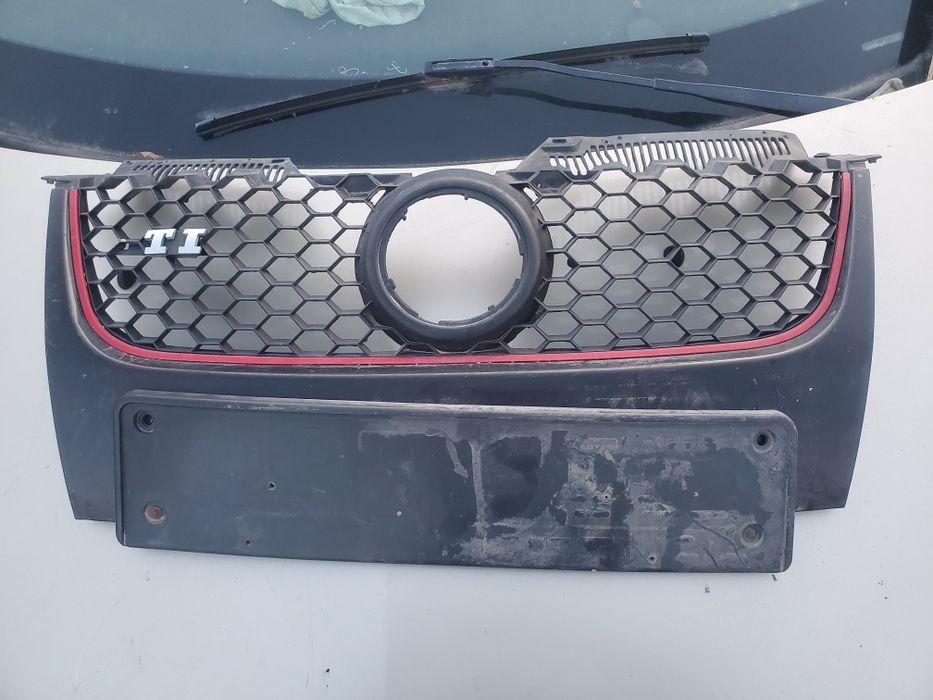 Grilă golf 5 GTI