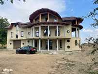 Casa cu 10 camere, 550 mp utili, 10.000 mp teren, Zvoristea, Suceava