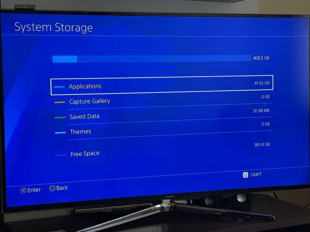 PS4 pro (hdd 500 GB)