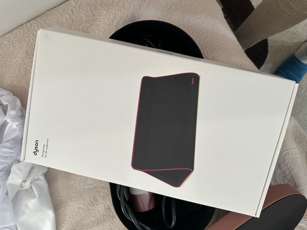Dyson новый внутри чехол расческа