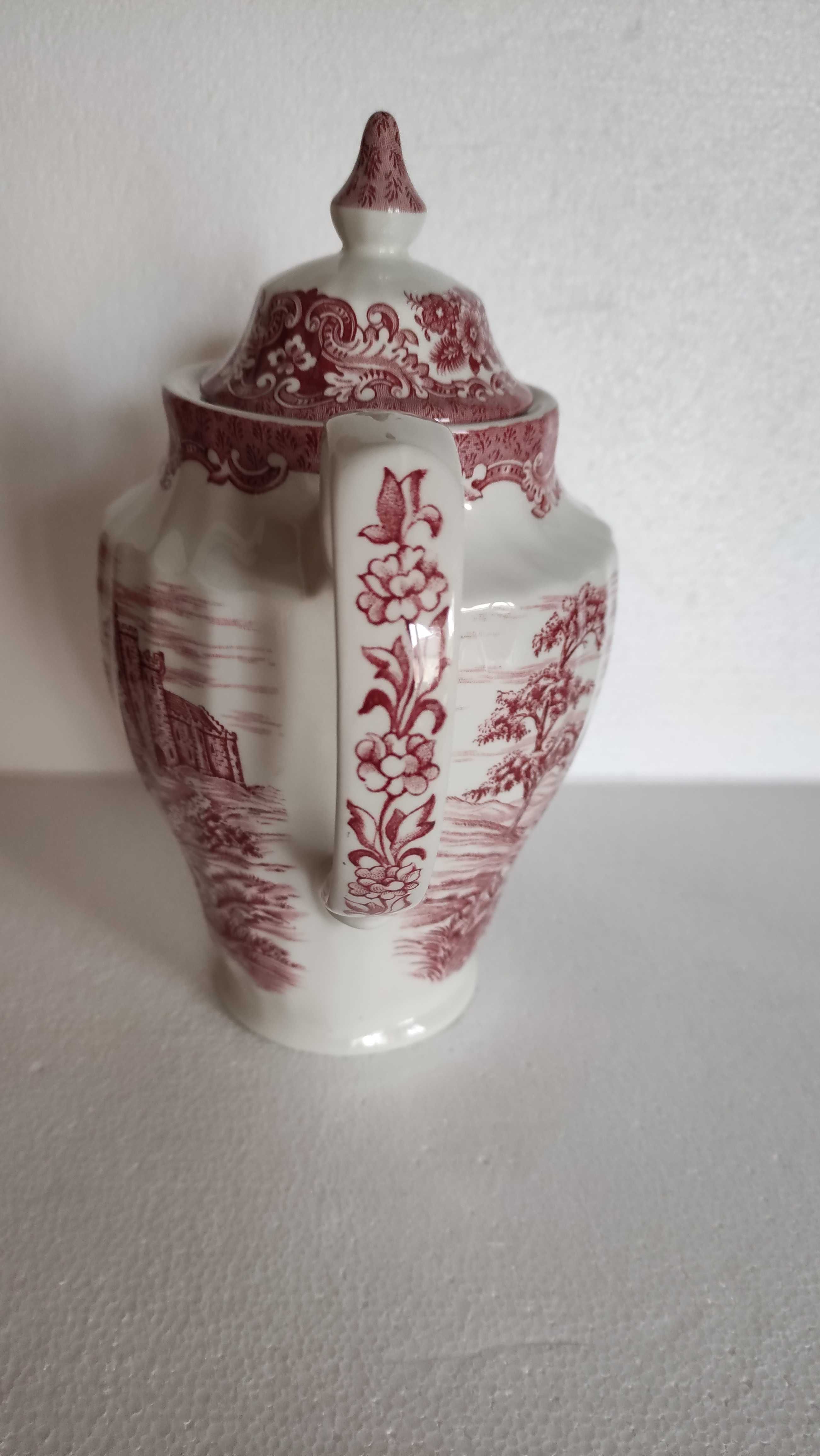 Английски порцеланов чайник 1.5 л