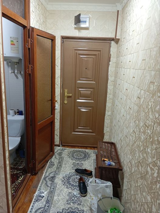 Ижорага 2/4/4 Вокзалда бозор олдида.