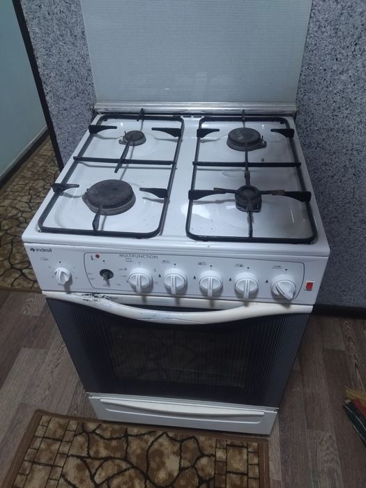 Indesit газ плита