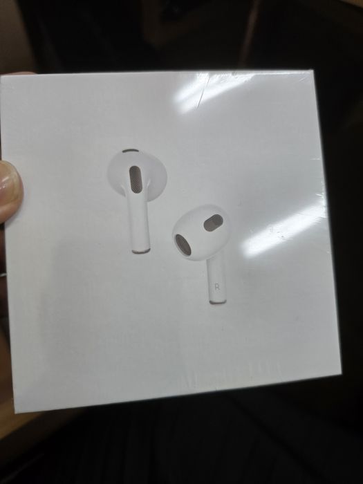 Беспроводные наушники Apple