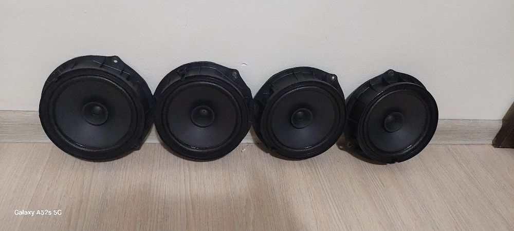 Boxe auto ..Originale