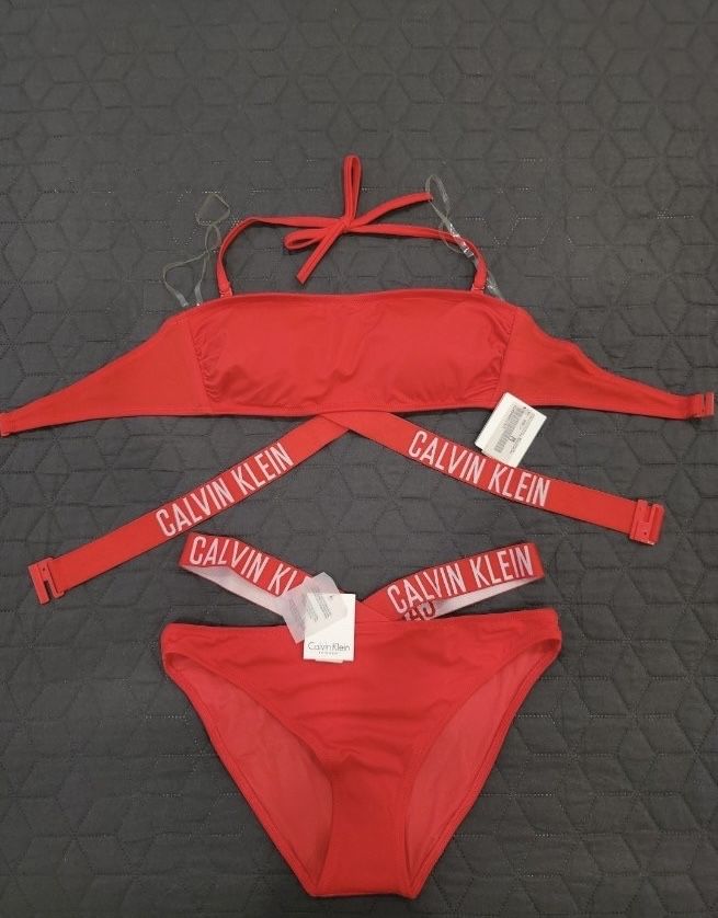 Нов оригинален дамски бански Calvin Klein