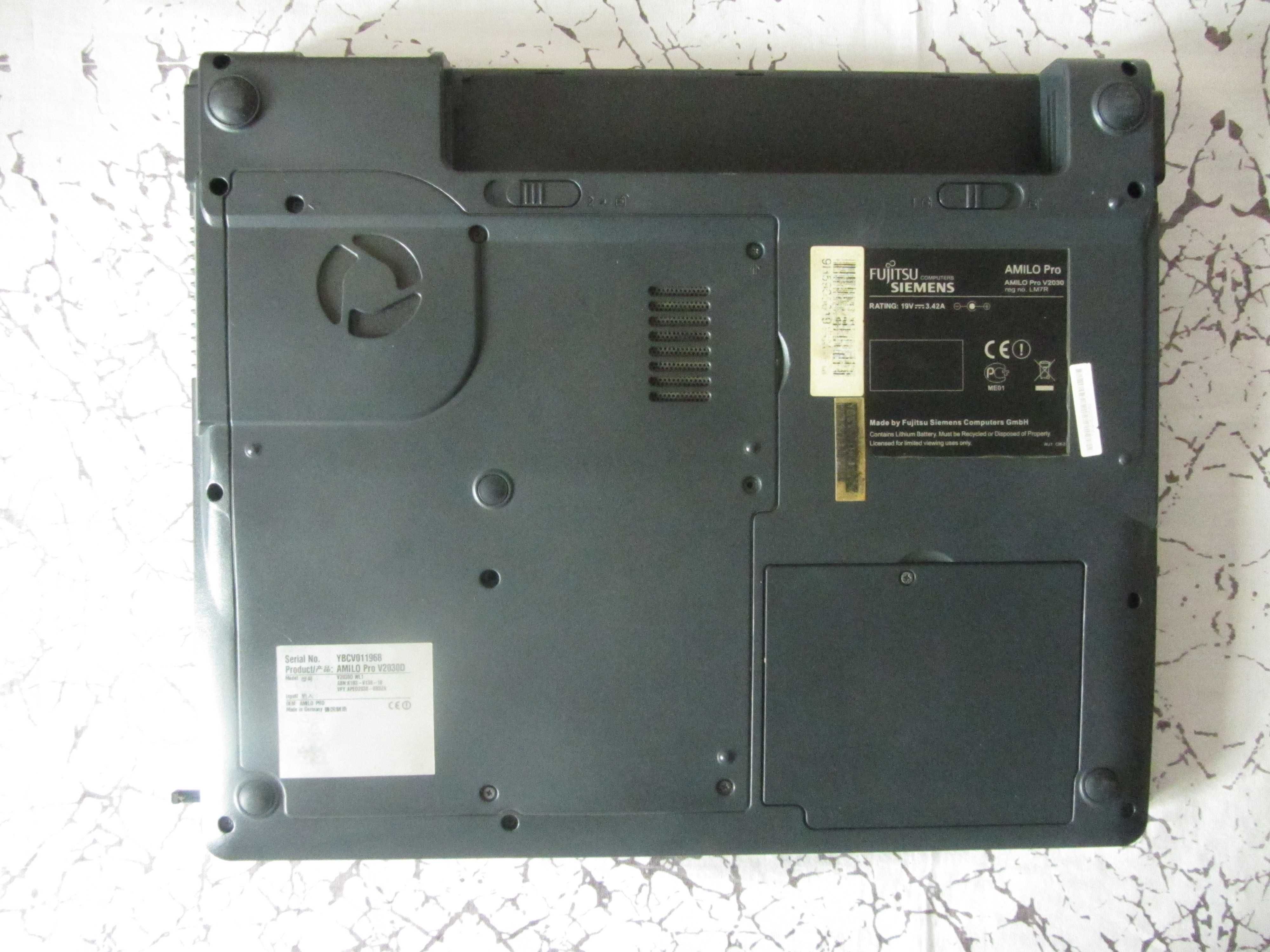 Laptop Fujitsu Siemens Amilo Pro V2030D с оригинално зарядно