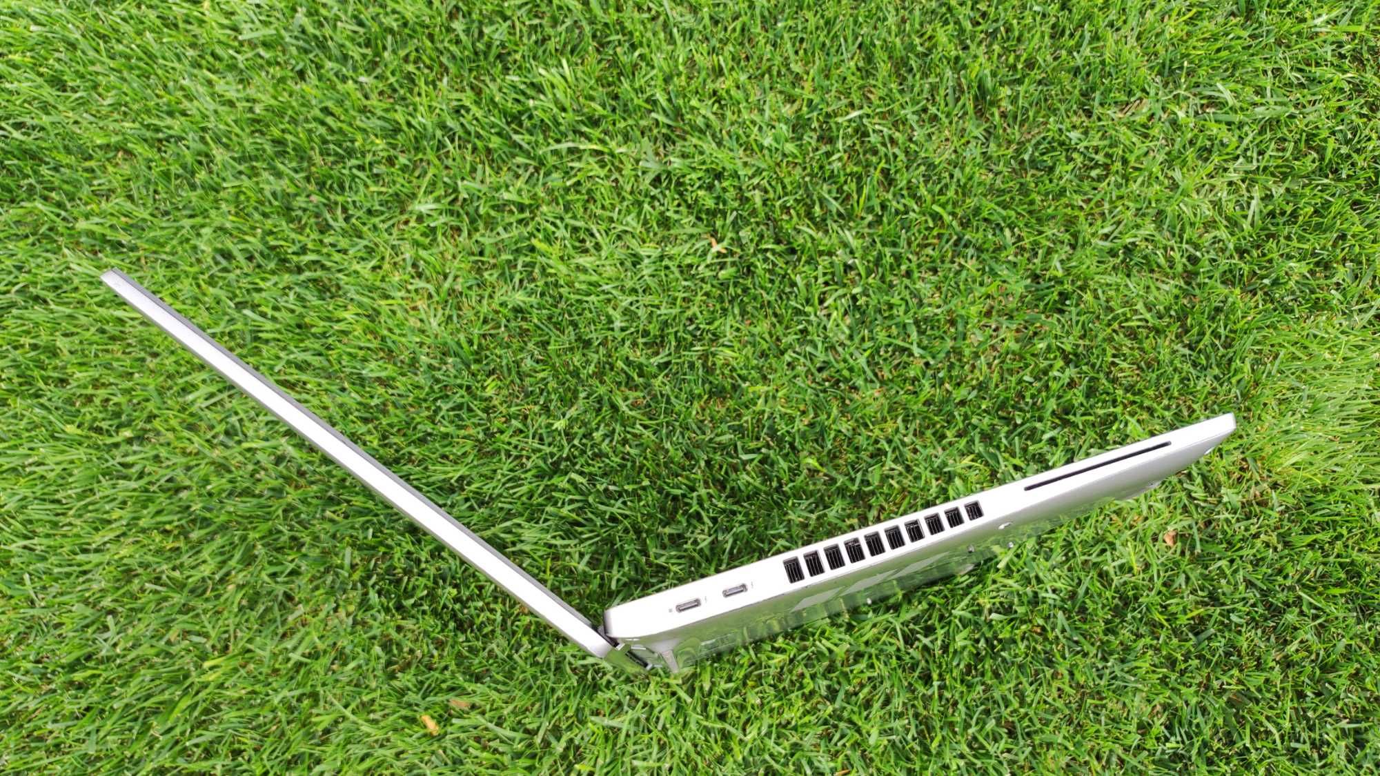 Laptop Dell Latitude 5520 procesor i5 1135G7