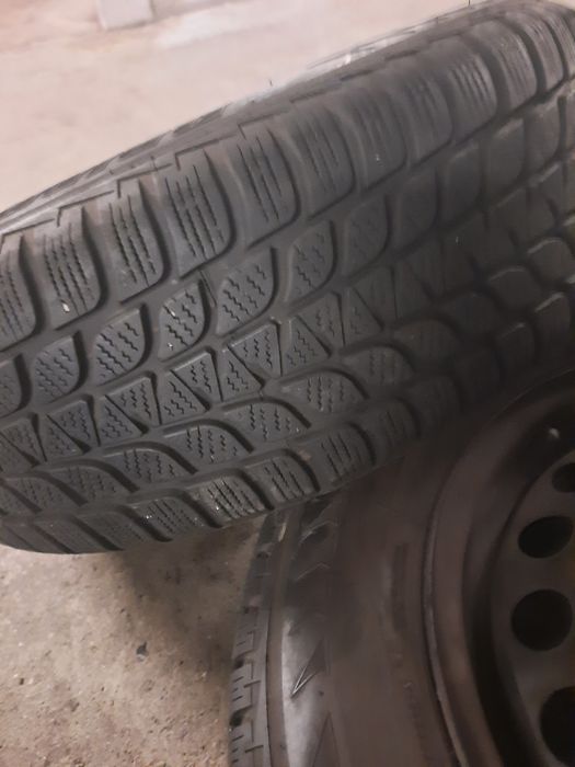 Cauciucuri  de Iarnă pe R15 si R16