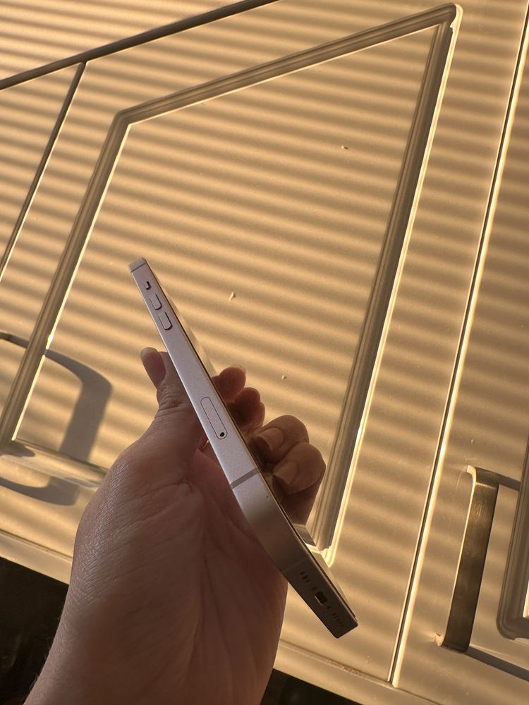 iPhone 13 128GB Розов - Отличен