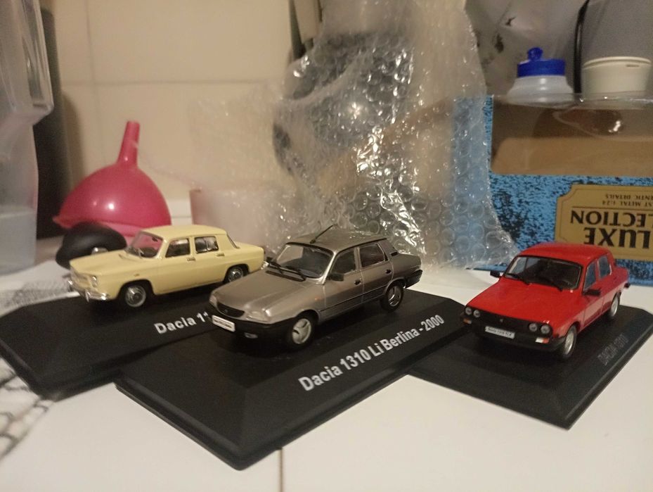 Vând lot machete 1:43 Dacia- Aro