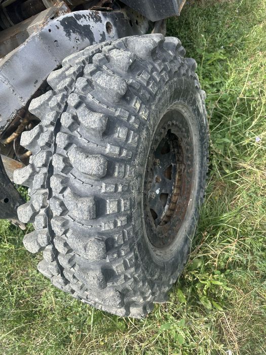 5 roti Silverstone 35/10.5/16 cu jante beadlock