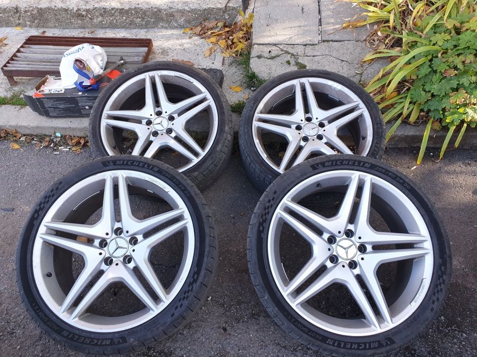 Здравейте продавам джанти за мерцедес 20 ки