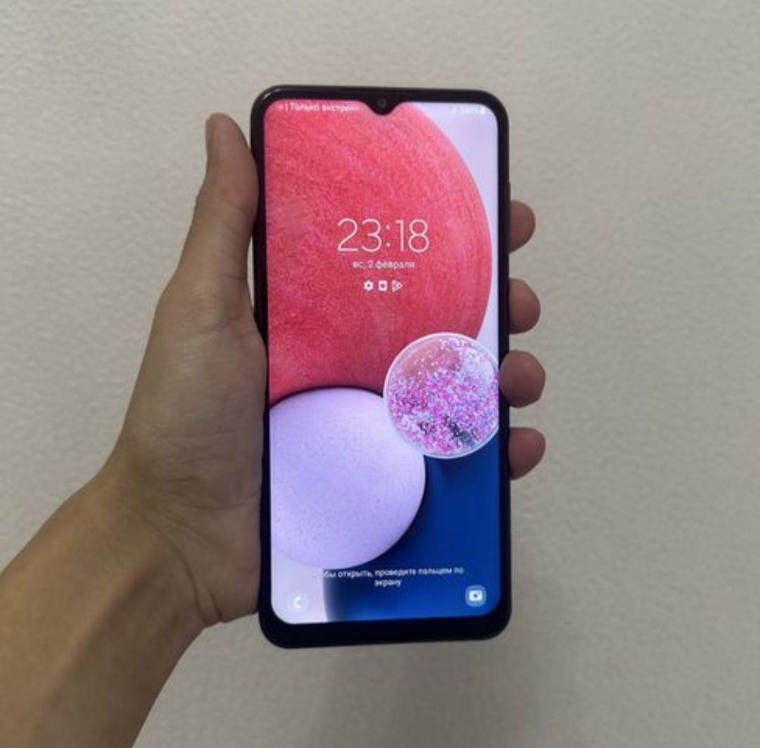 Samsung a13  , 128 гб , в идеальном состоянии
