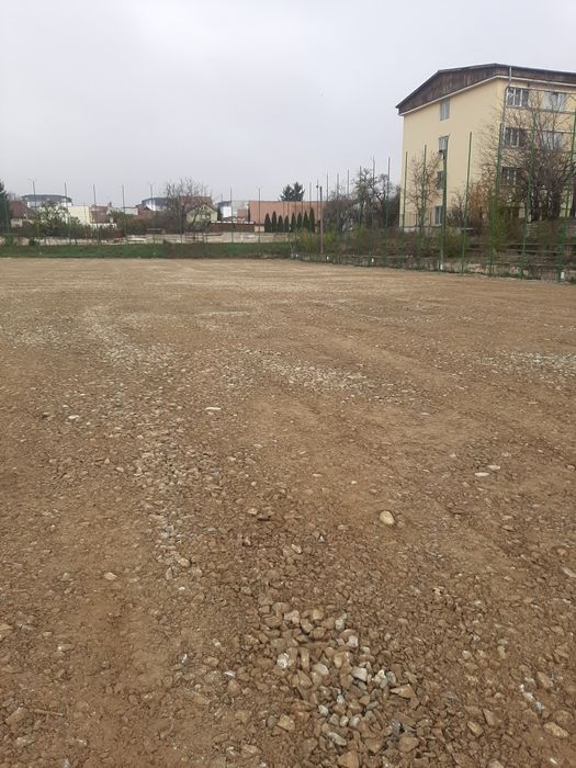 Decopertări  Demolari Terasament  (parcări  terenuri de fotbal Etc)