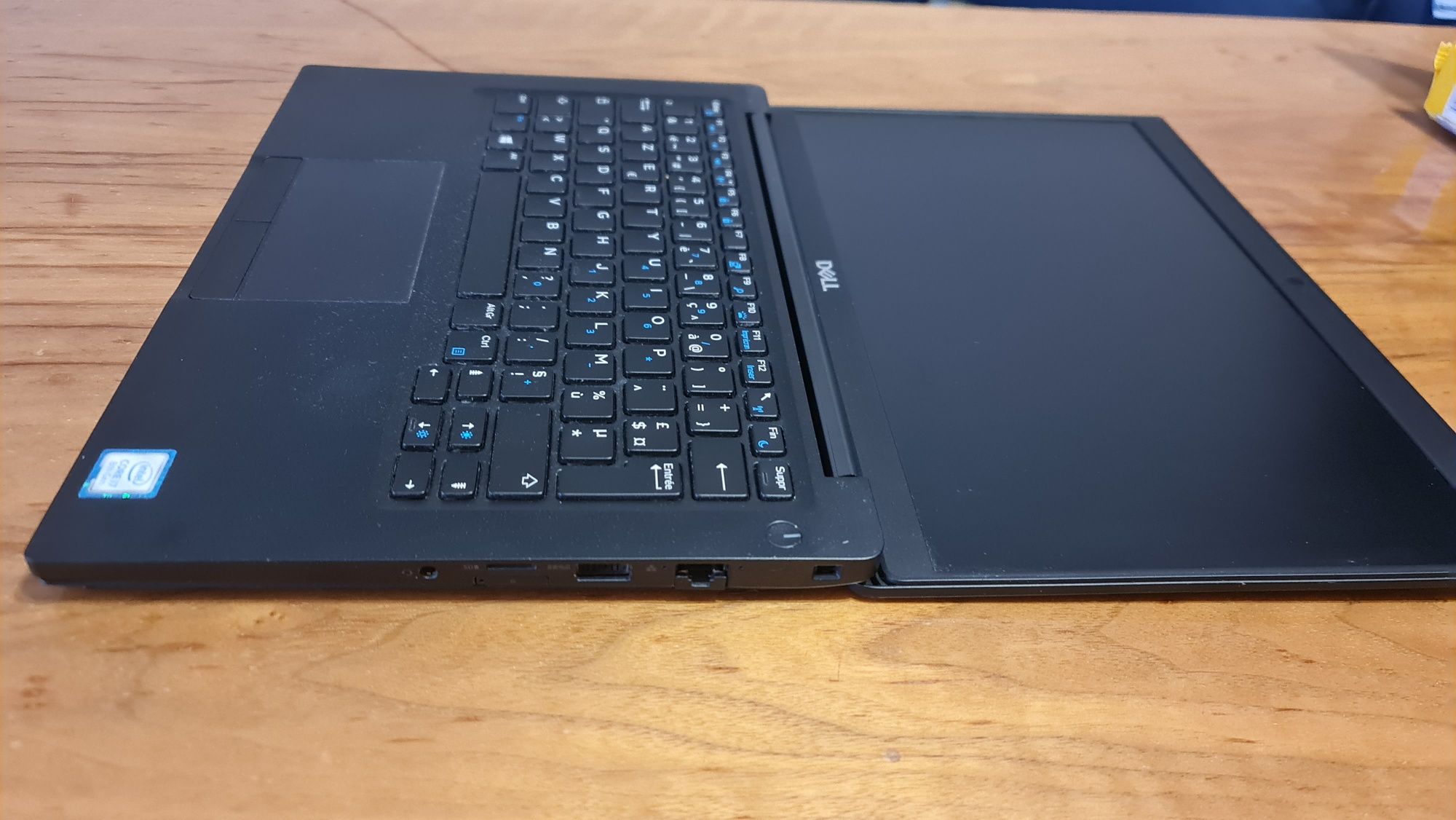 Dell Latitude 7390