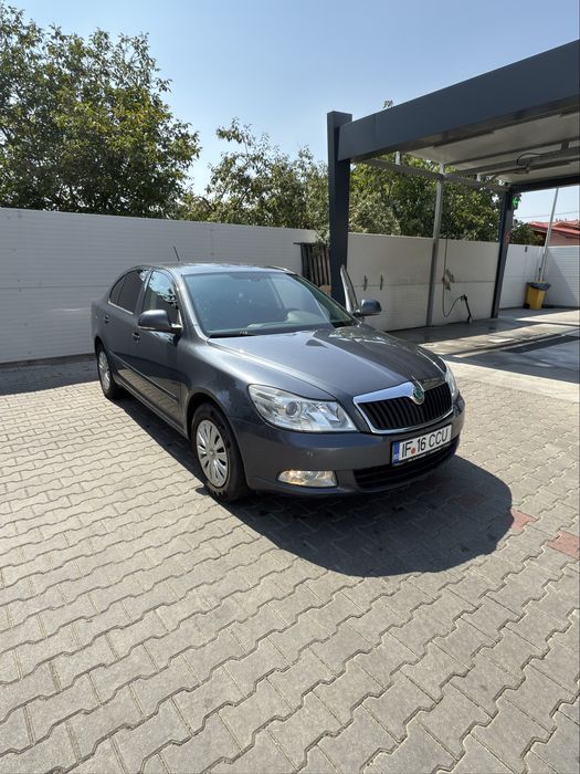 Skoda octavia 2 2011 luna 12