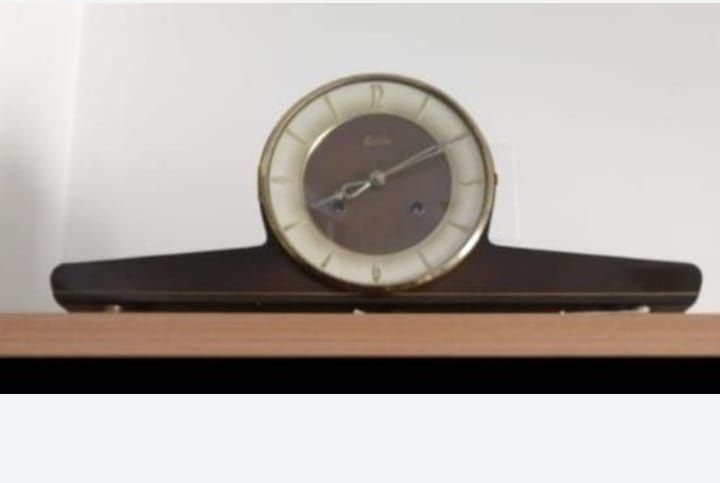 Ceas de masa  de colectie