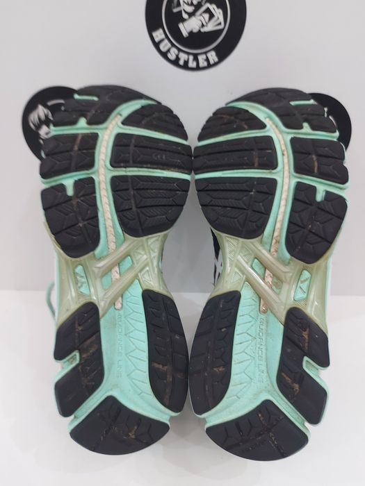 Маратонки ASICS. Номер 39.5