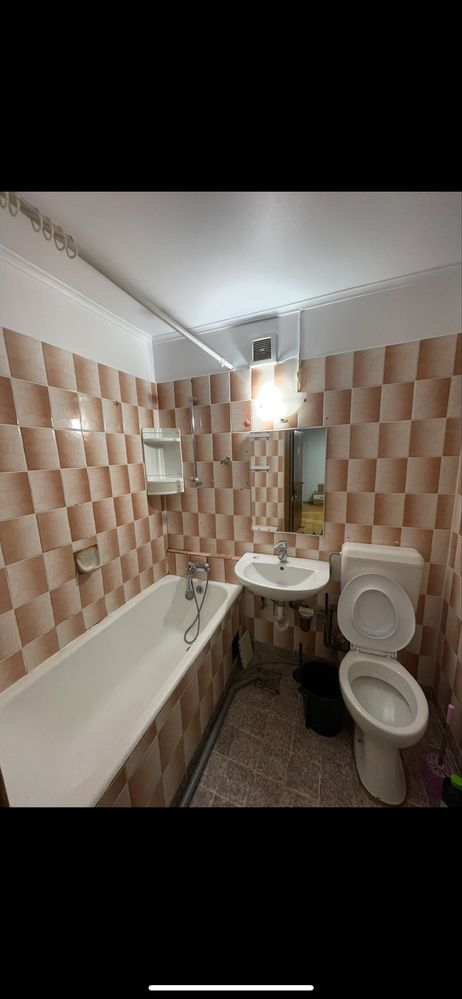 Inchiriez apartament cu 3 canere Giurgiului