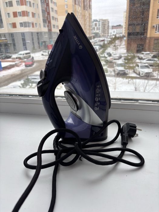 Продам утюг новый