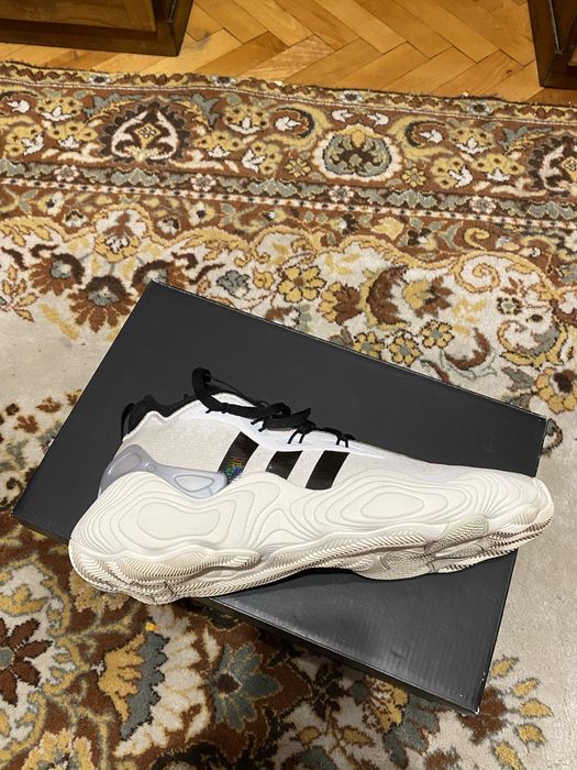 Adidas Trae Young 3 “Stormtrooper”