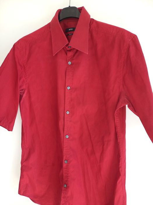 Camasa barbati marca BOSS marime 43-44 sau XL stare perfecta