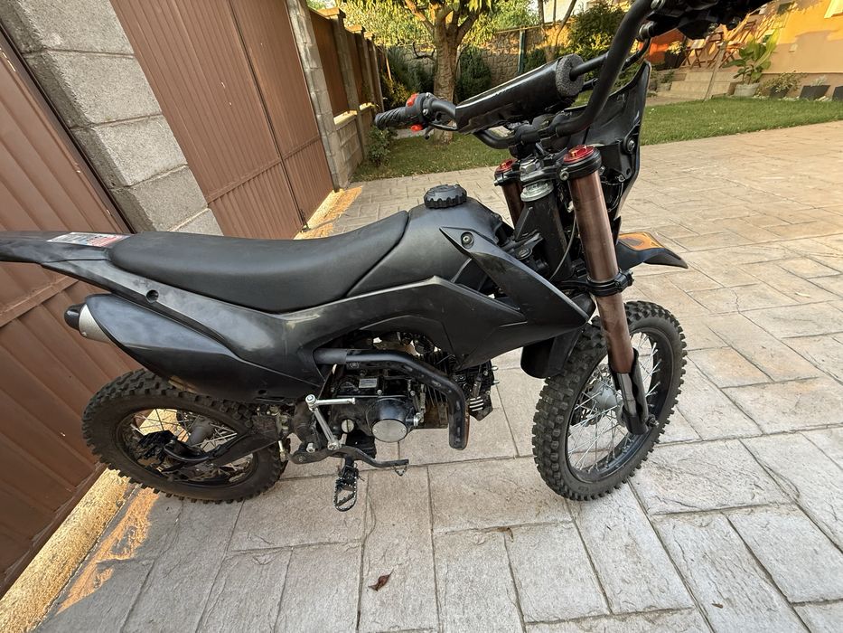 Vand KXD Hurricane 125cc3 din 2024 Iunie