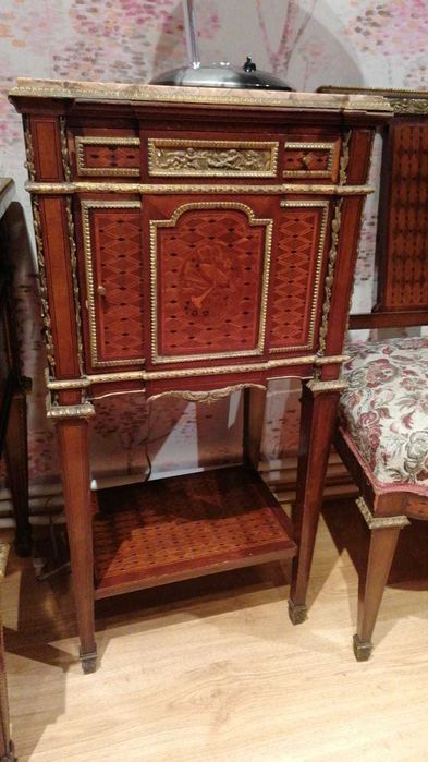 Mobilier Vintage Antique familiei Callimachi