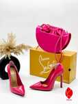 Pantofi stiletto pe diferite culori