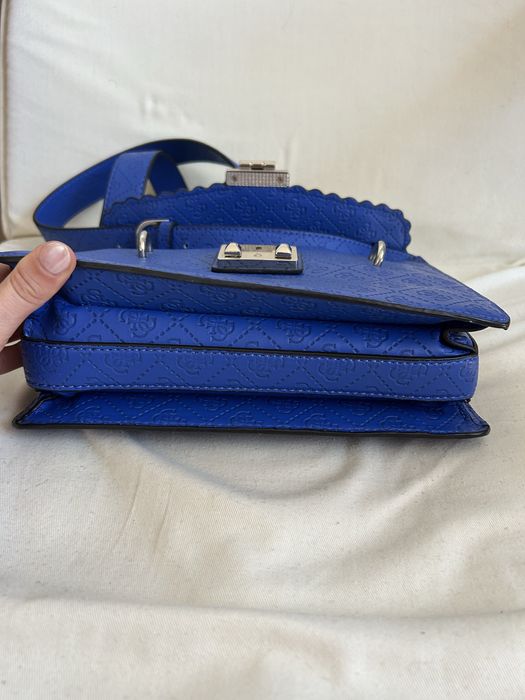 Оригинална чанта Guess