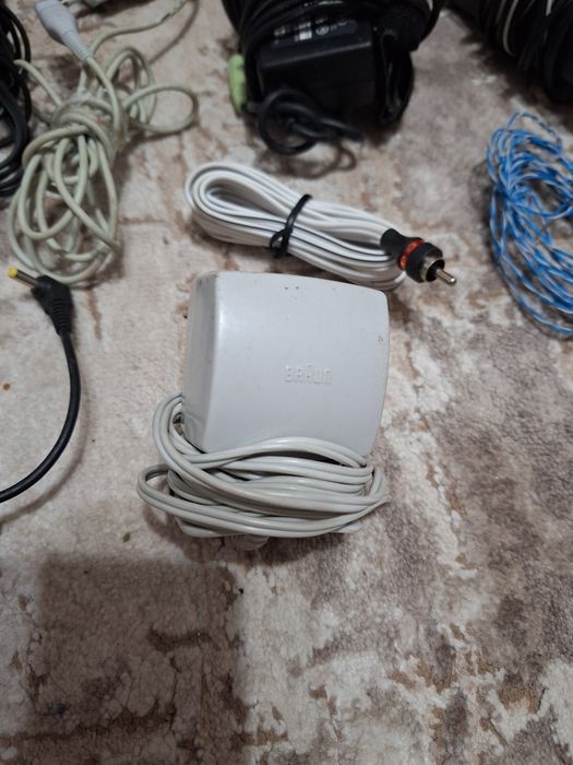 Încărcătoare diverse laptop