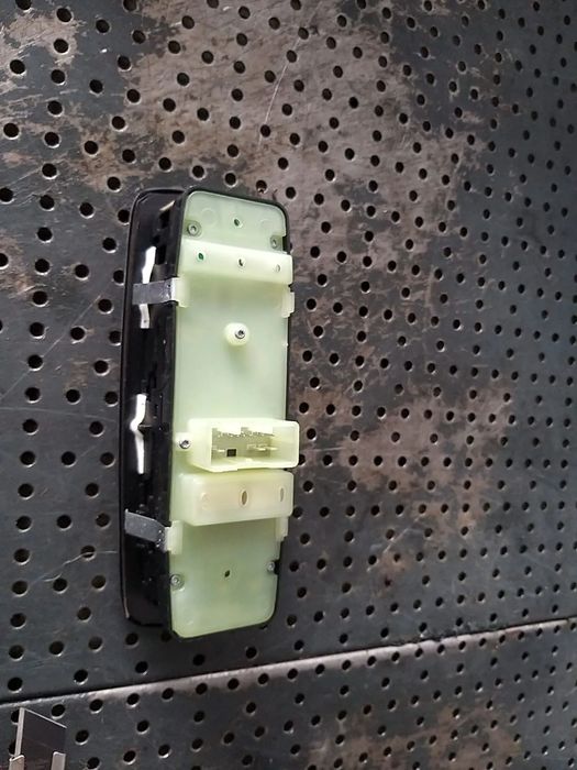 Bloc butoane geamuri oglinzi jeep grand cherokee 4 wk wk2 68184803aa 10099224