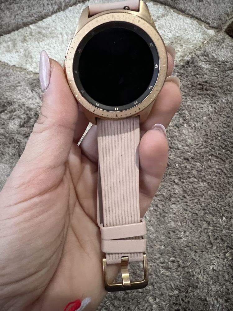 Samsung watch часовник