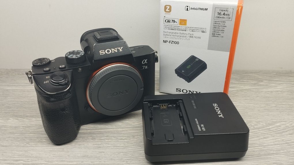 SONY A7 3 Body, holati yaxshi