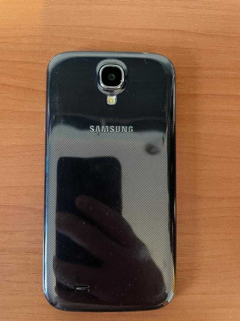 Samsung Galaxy S4 nu incarca