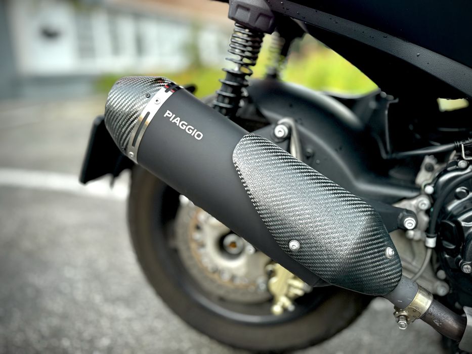 Piaggio Beverly 300 Deep Black + Accesorii